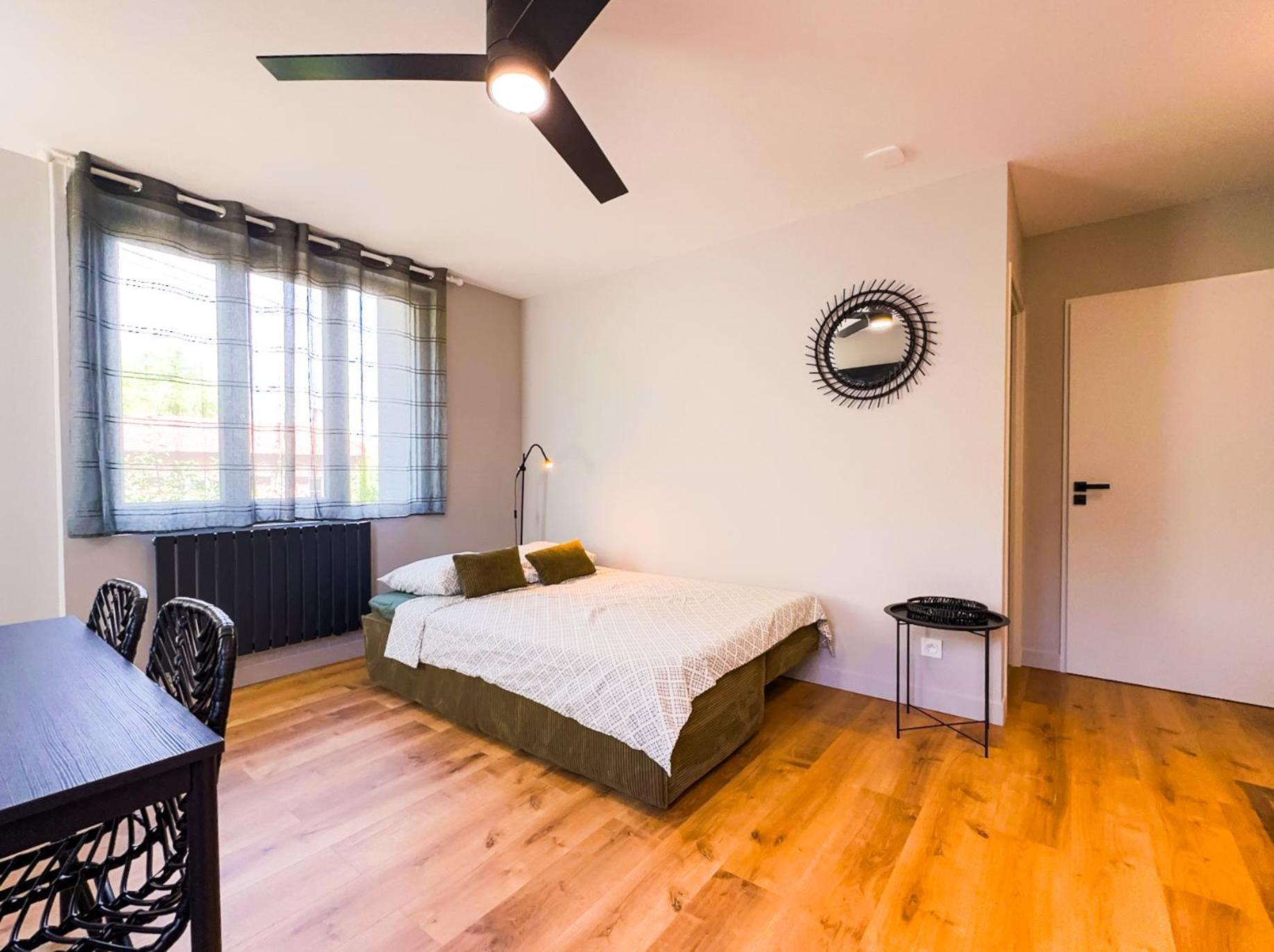 Serenity Suite Venissieux Exterior photo